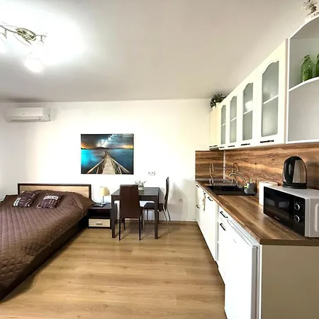 Rossa 5 Apartmán